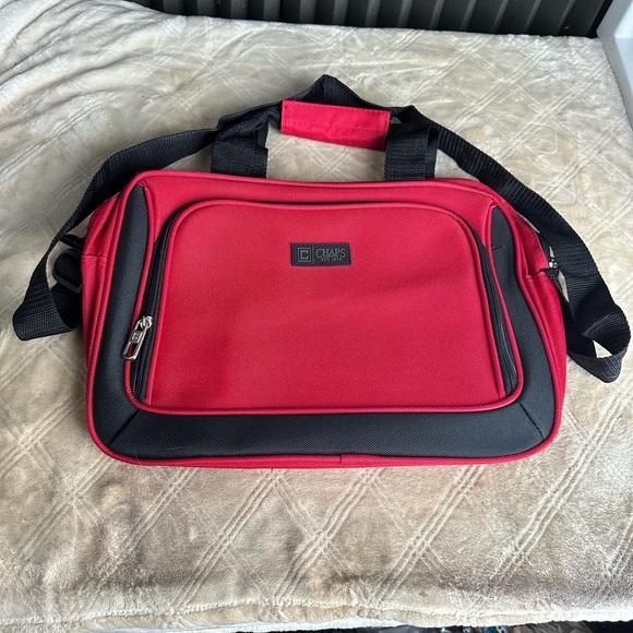 Red and Black Chaps carrying case and toiletries bag included - Picture 1 of 10